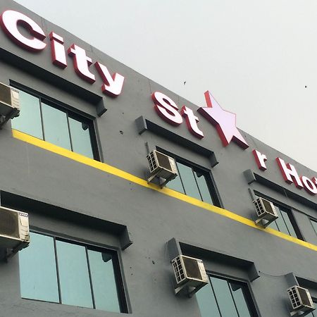 City Star Hotel Kulai Exteriér fotografie